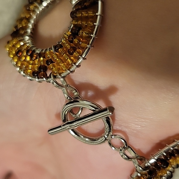 Handmade beaded bracelet - Picture 3 of 6